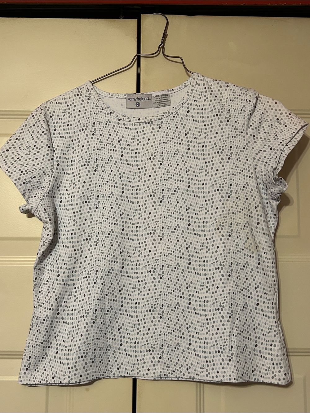 kathy ireland White Tee with Gray Dot Print